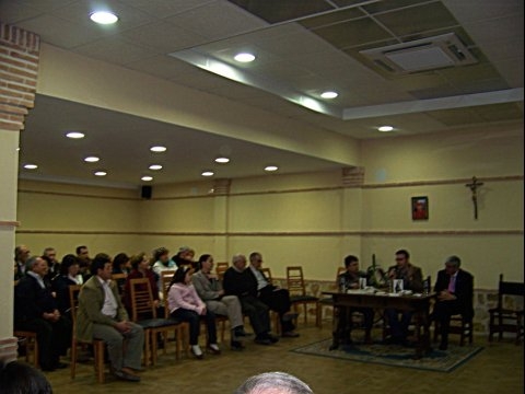 PRESENTACIÓN DEL LIBRO DE MANUEL FERNÁNDEZ DE LA CUEVA