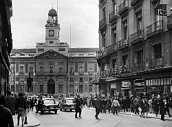 1966-calle-preciados-madrid