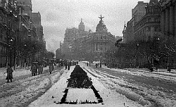 Calle-Alcalá-nevada-1950